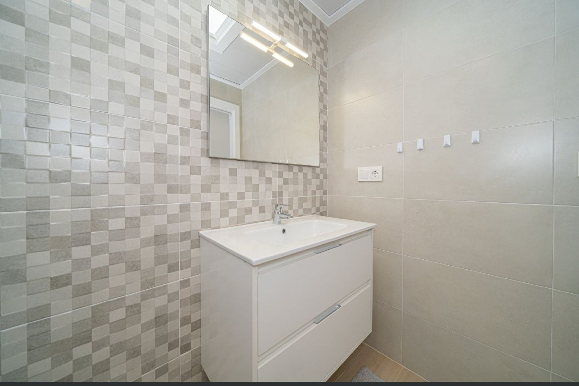 Herverkoop - House - Detached Villa - Avileses