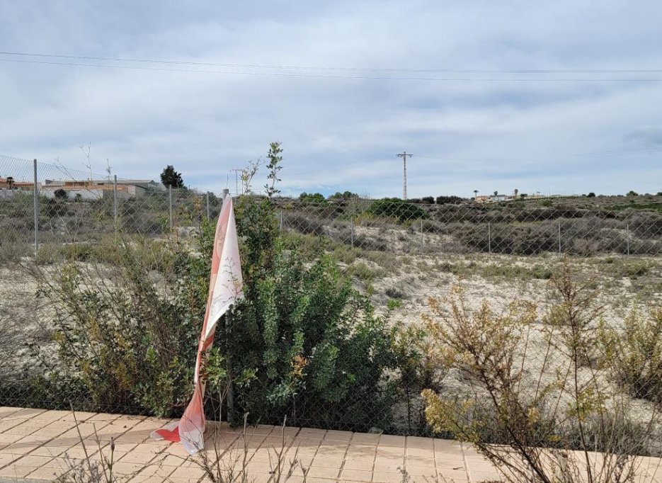 Herverkoop - Perceel / Grond - Torremendo