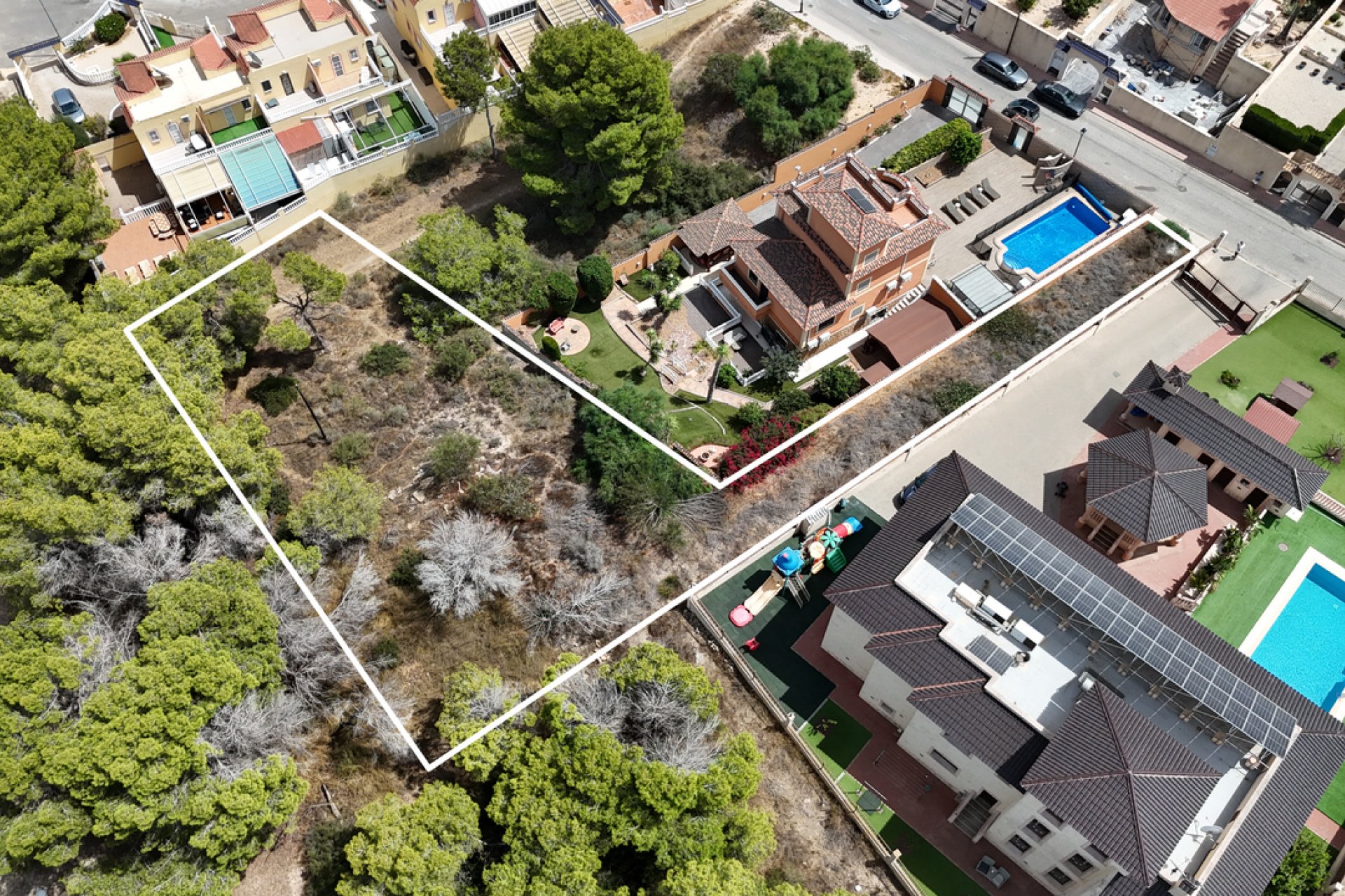 Herverkoop - Plot - Villamartín