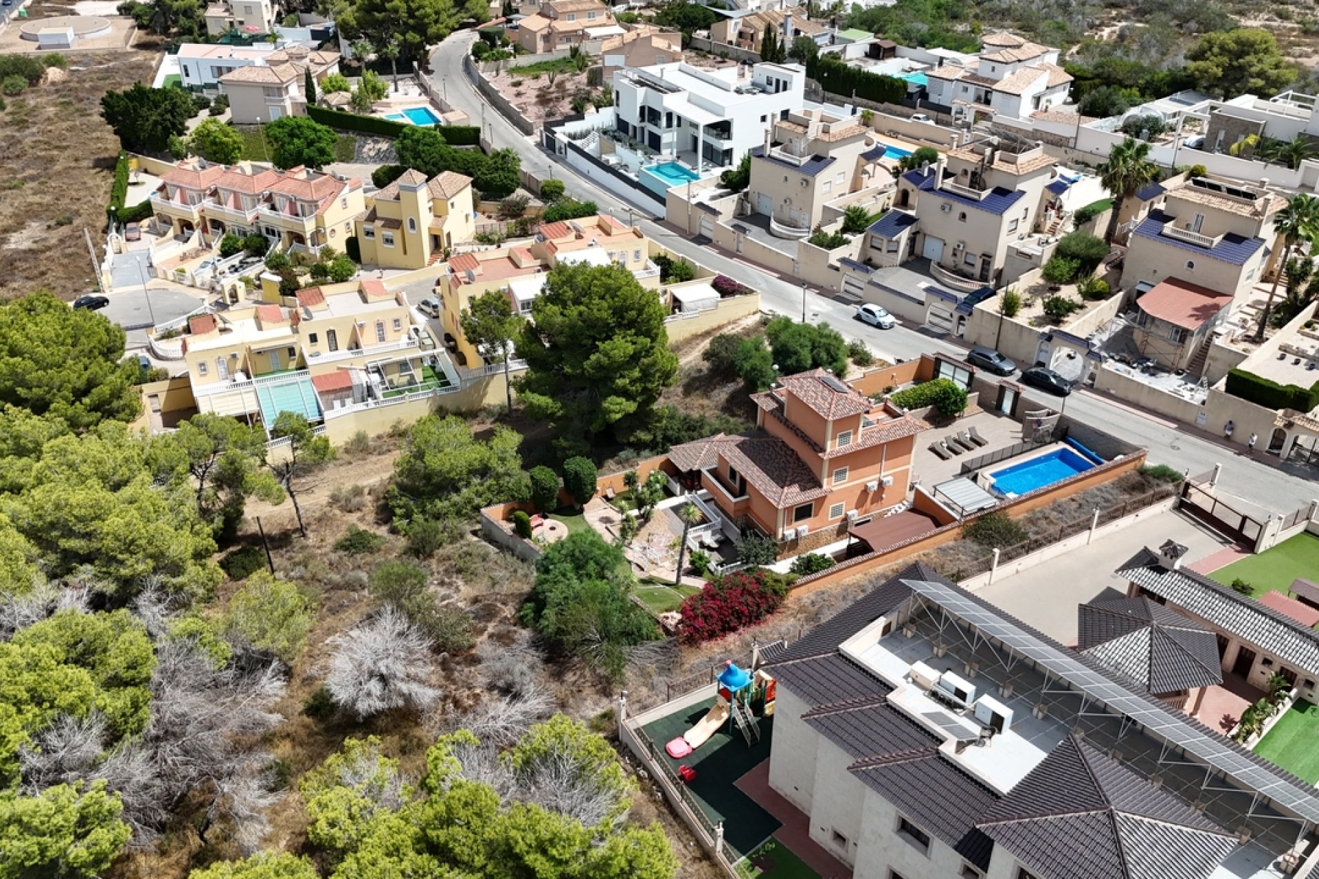Herverkoop - Plot - Villamartín
