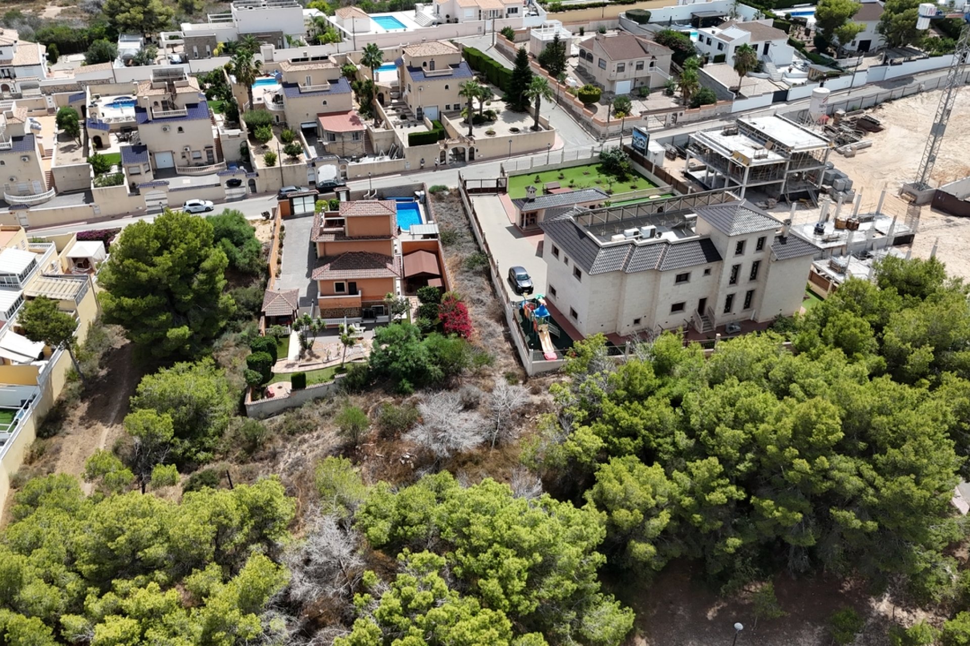 Herverkoop - Plot - Villamartín