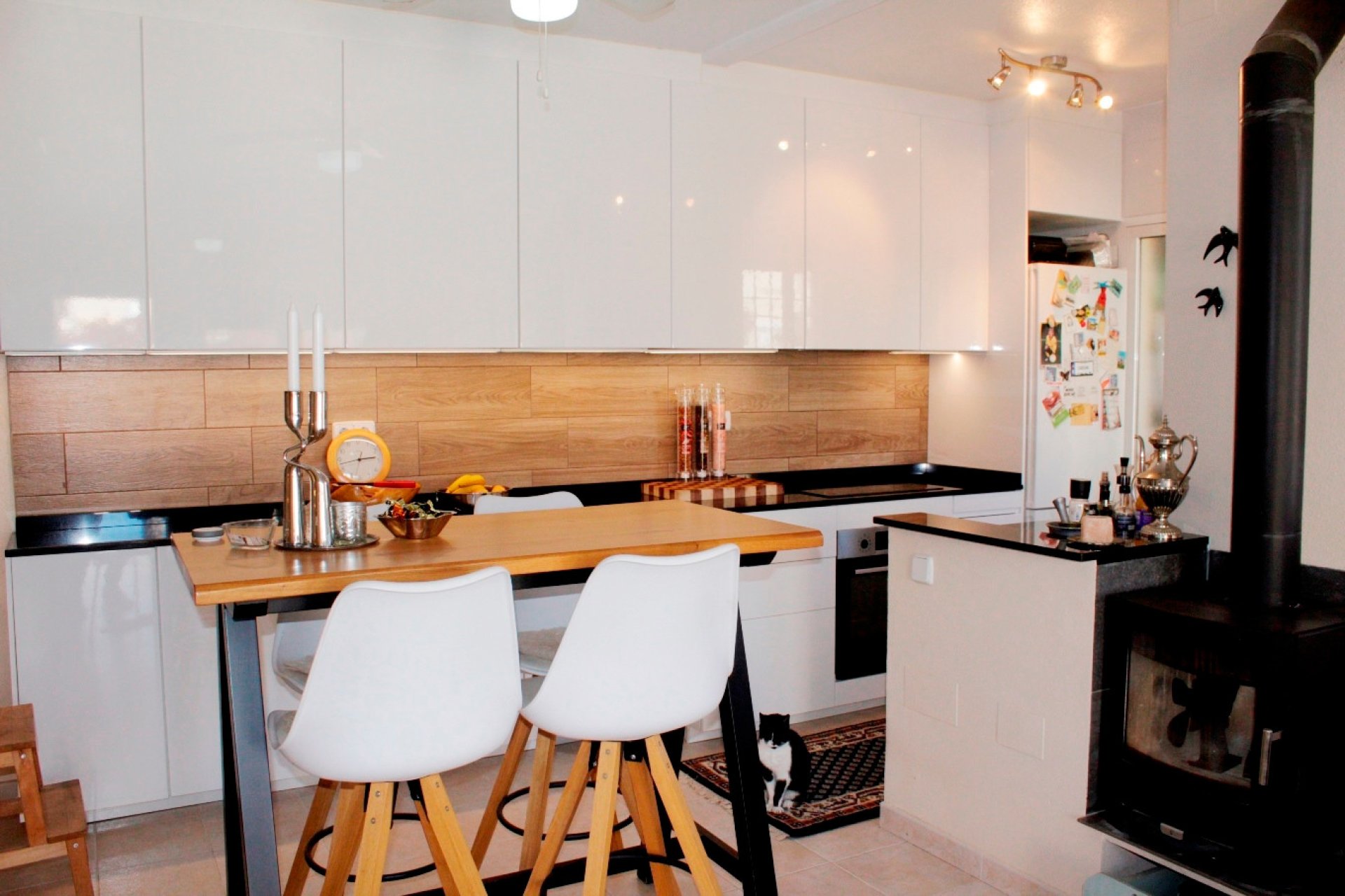 Herverkoop - Quad House - Villamartín - PAU 8