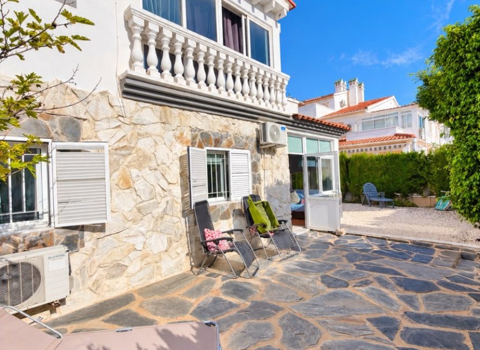 Herverkoop - Semi - Detached Villa - Alicante - La Florida