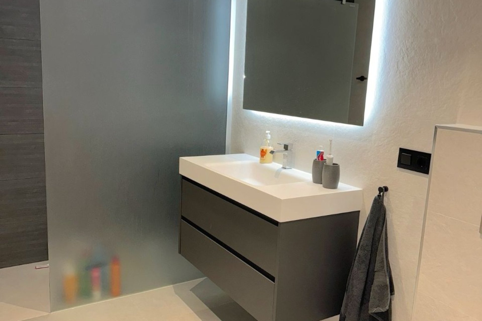 Herverkoop - Villa - Alfas del Pí - pueblo