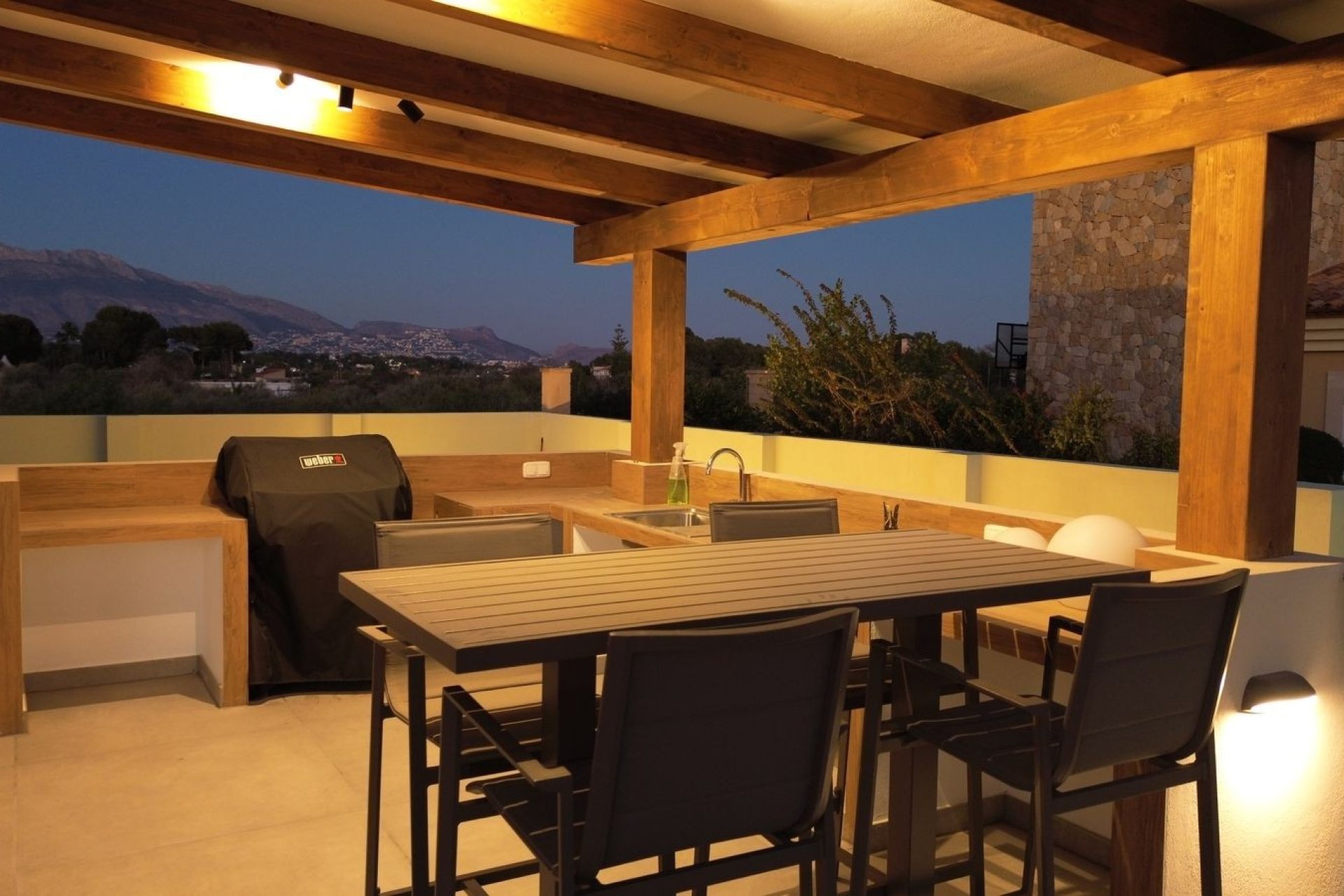 Herverkoop - Villa - Alfas del Pí - pueblo