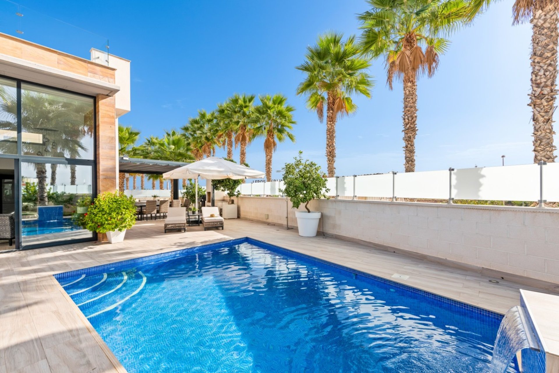 Herverkoop - Villa - Cabo Roig