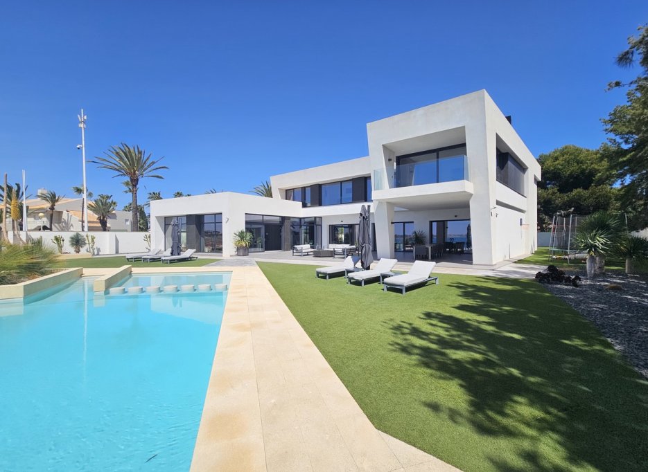Herverkoop - Villa - Cabo Roig