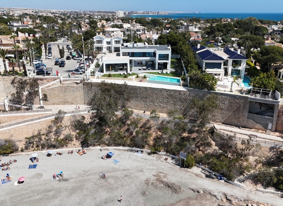 Herverkoop - Villa - Cabo Roig