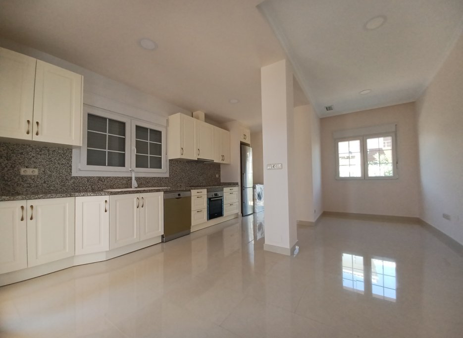 Herverkoop - Villa - Cabo Roig