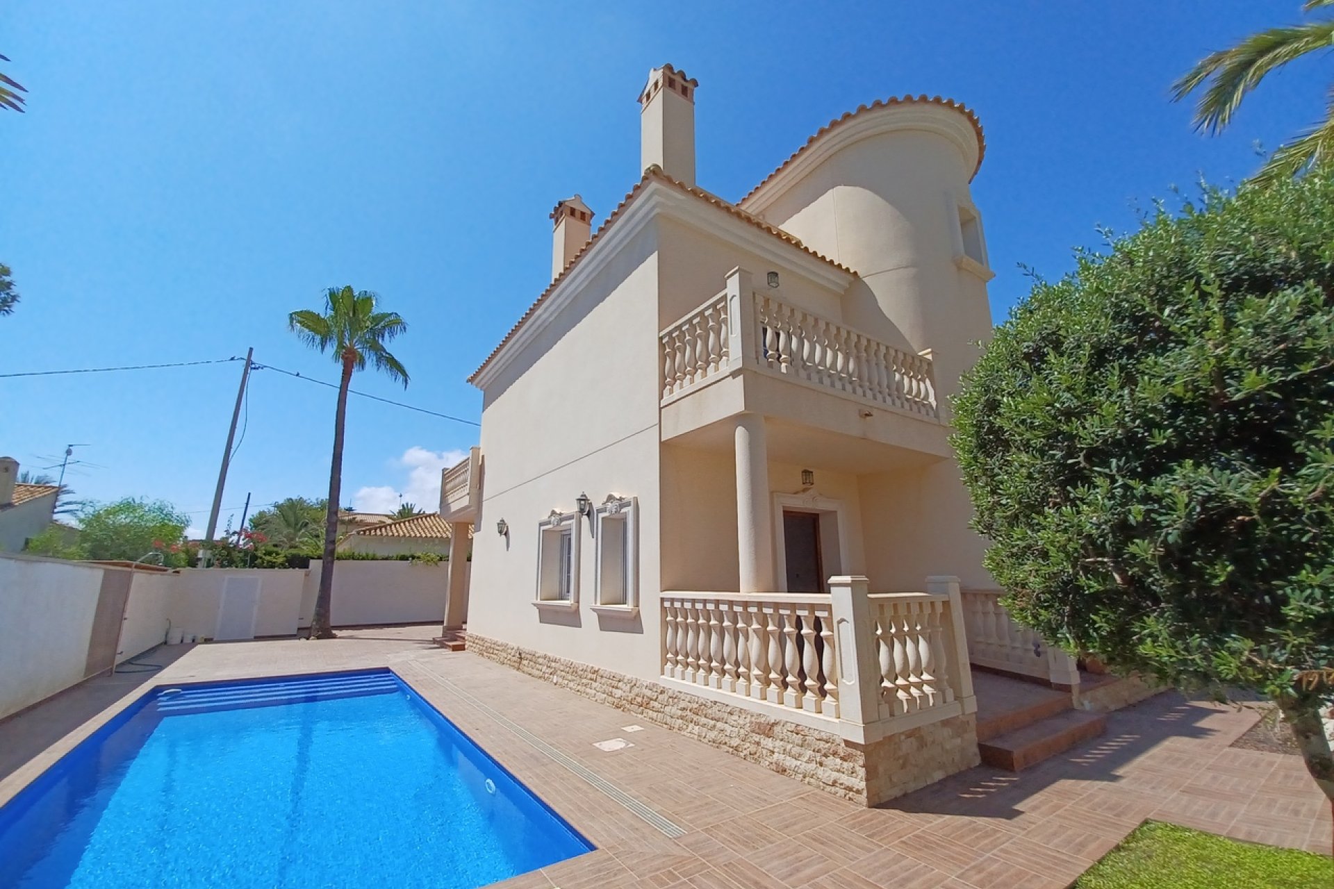 Herverkoop - Villa - Cabo Roig