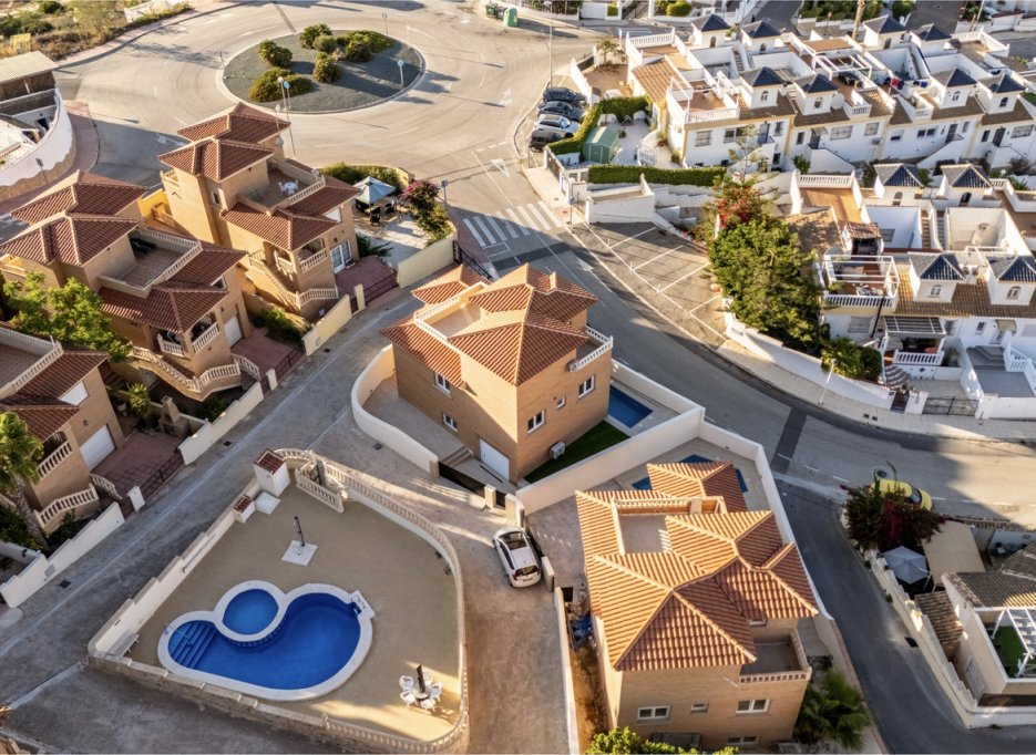 Herverkoop - Villa - Cuidad Quesada