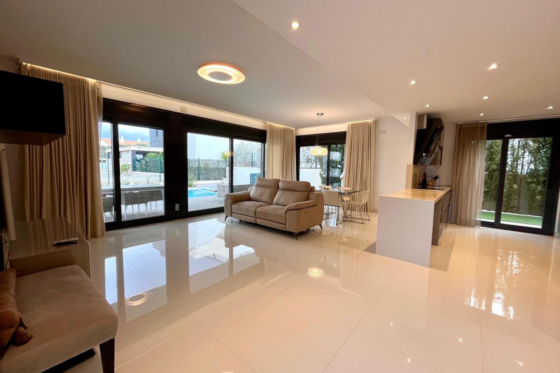 Herverkoop - Villa - Dehesa De Campoamor