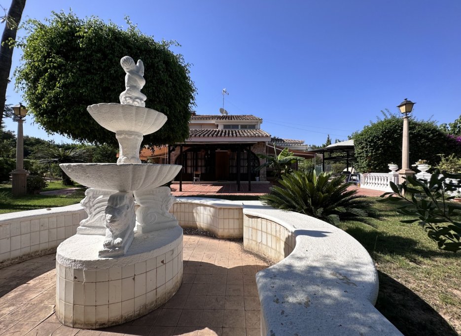 Herverkoop - Villa - Elche