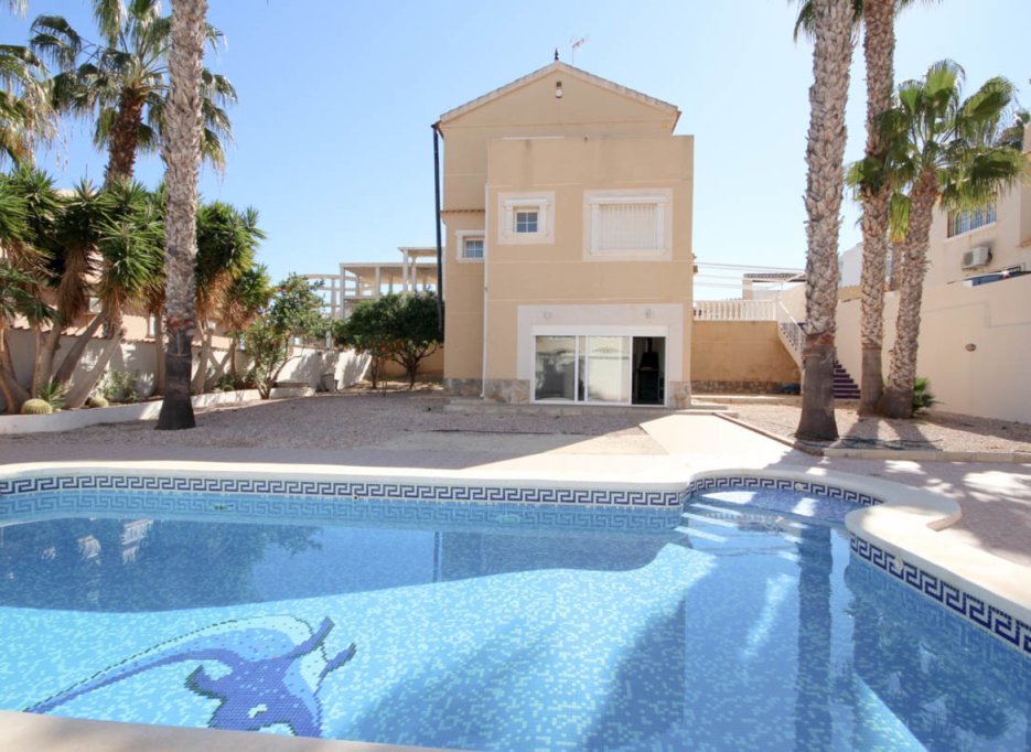 Herverkoop - Villa - La Zenia