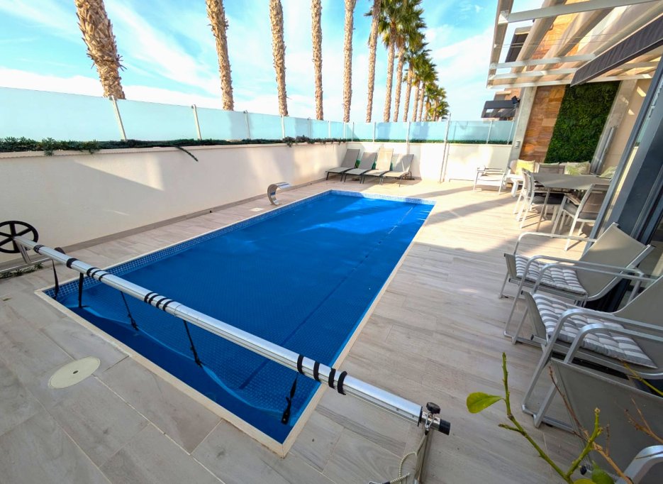 Herverkoop - Villa - Lomas de Cabo Roig