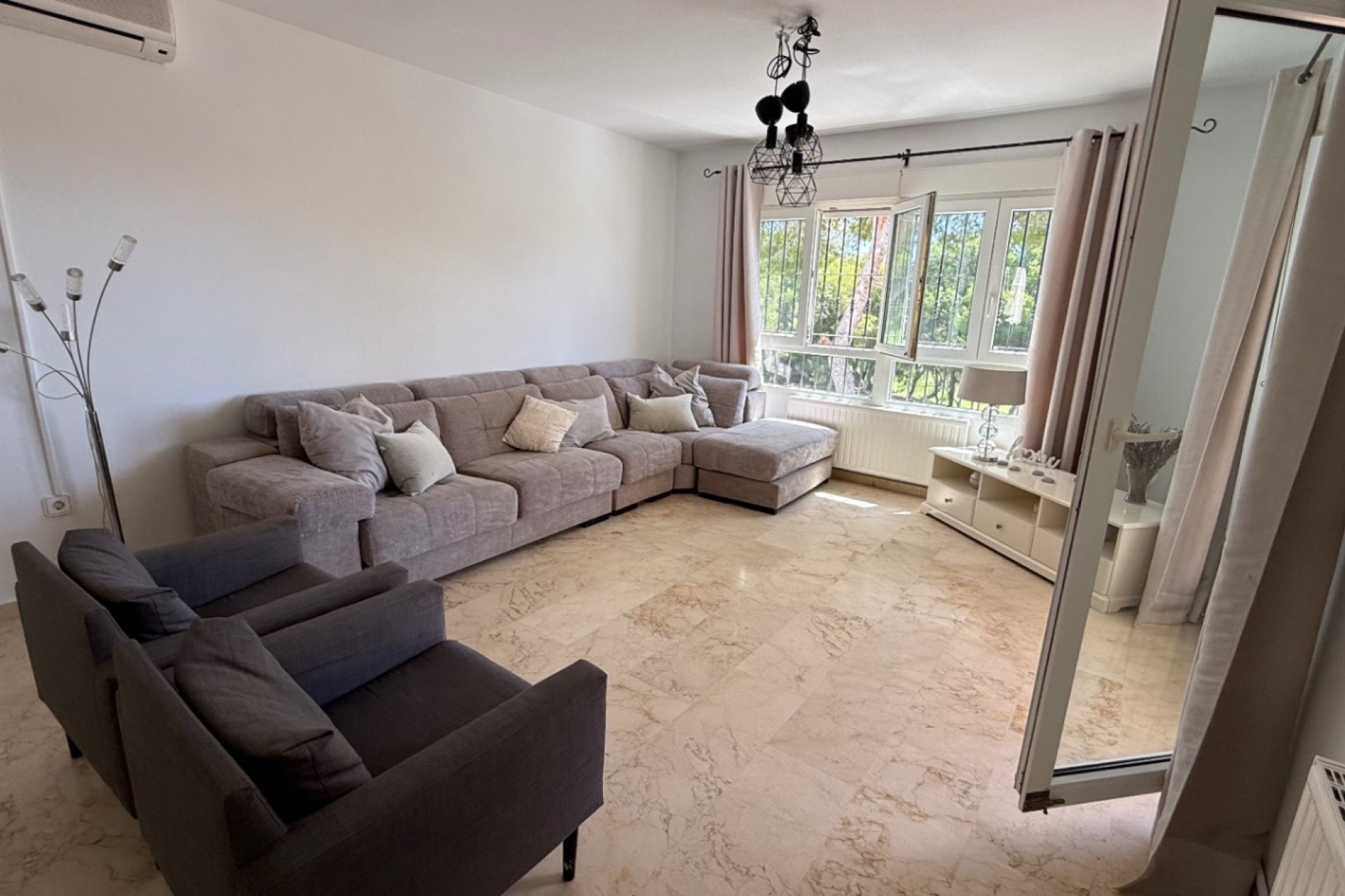 Herverkoop - Villa - Orihuela Costa - Campos de Golf