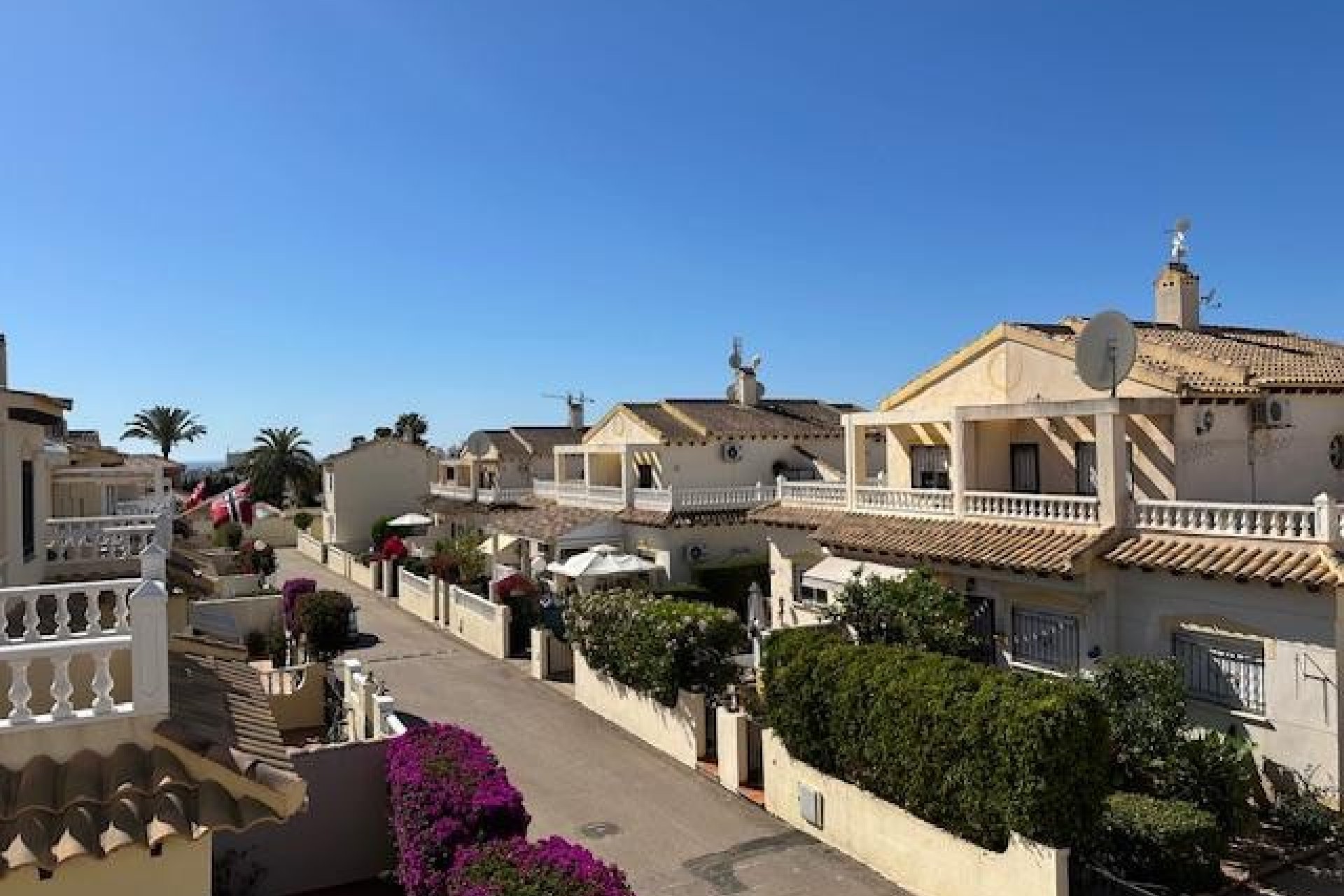 Herverkoop - Villa - Orihuela Costa - Playa Flamenca