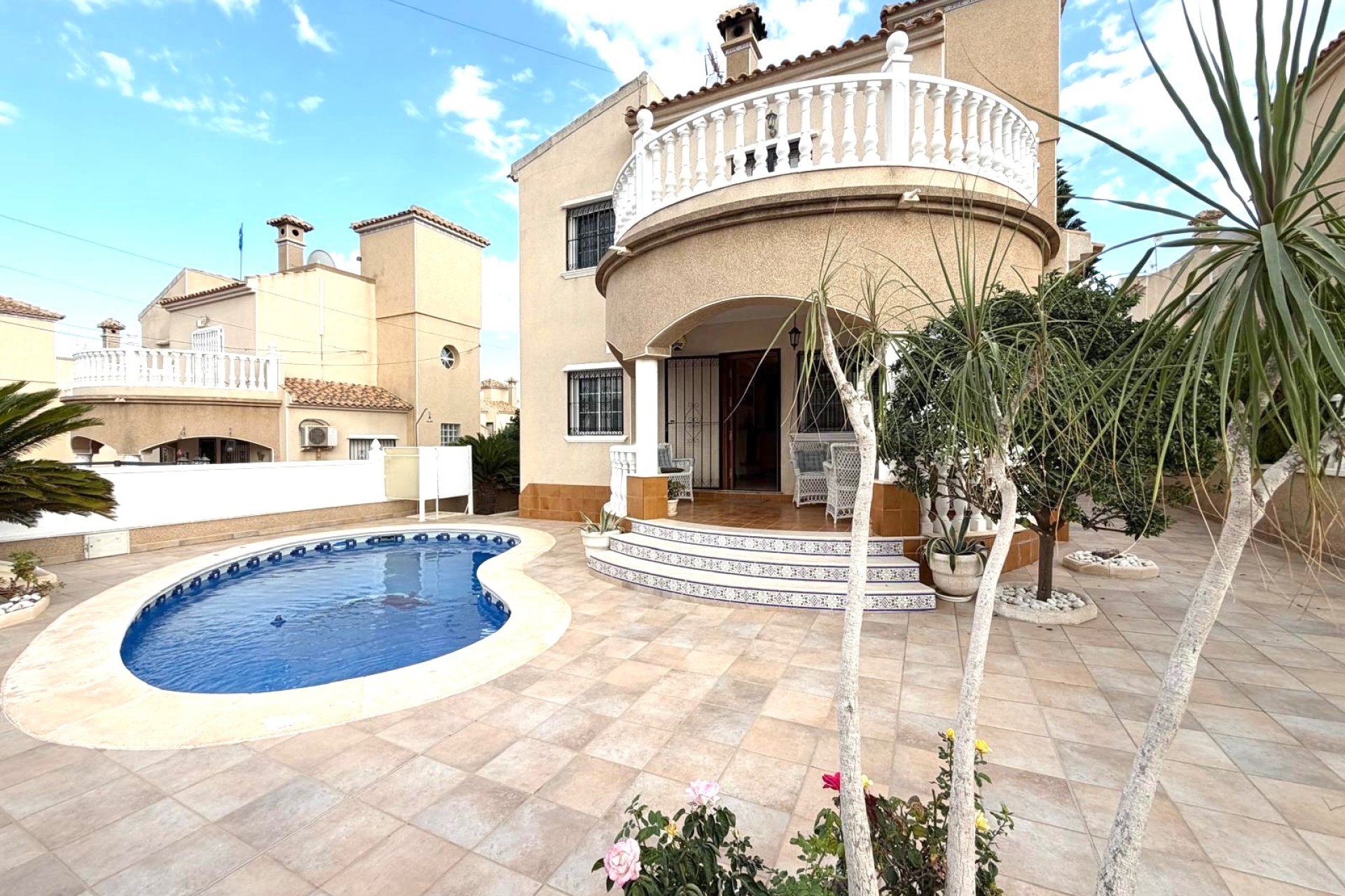 Herverkoop - Villa - Orihuela Costa - Villamartín-Las Filipinas