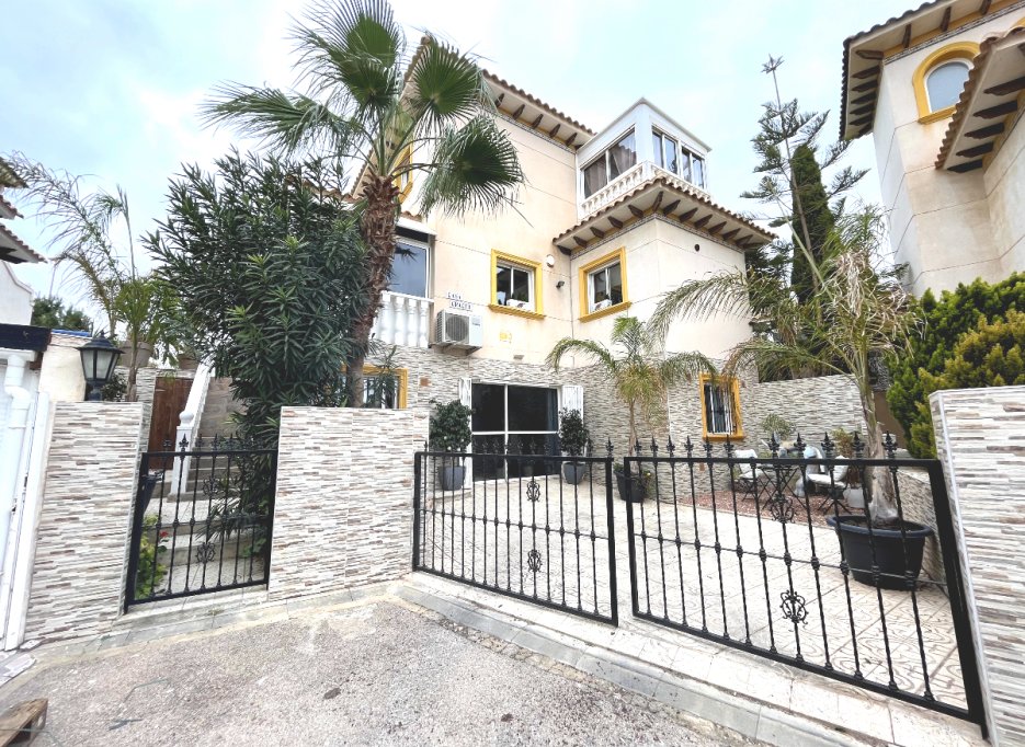 Herverkoop - Villa - Playa Flamenca