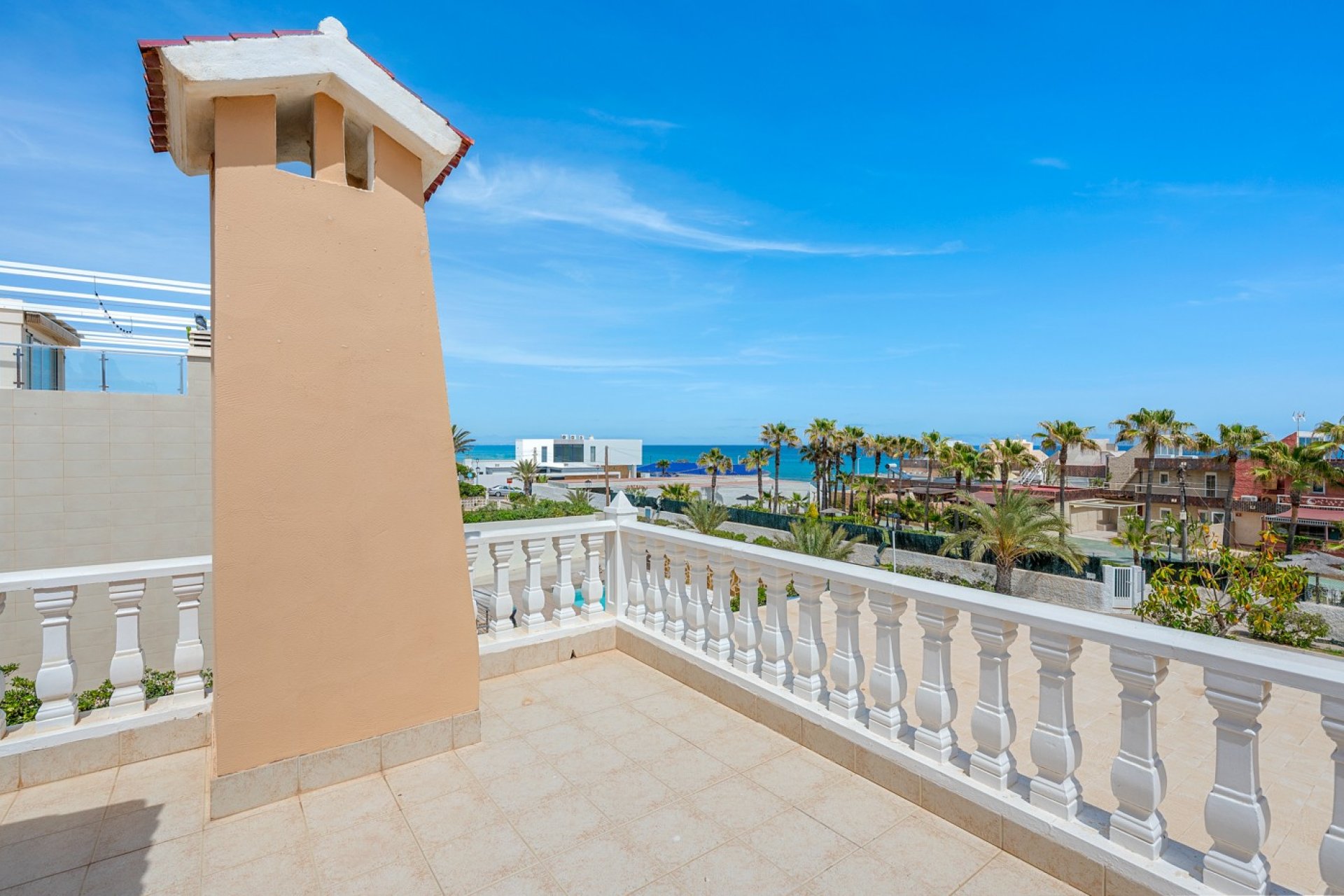 Herverkoop - Villa - Torrevieja - La Mata
