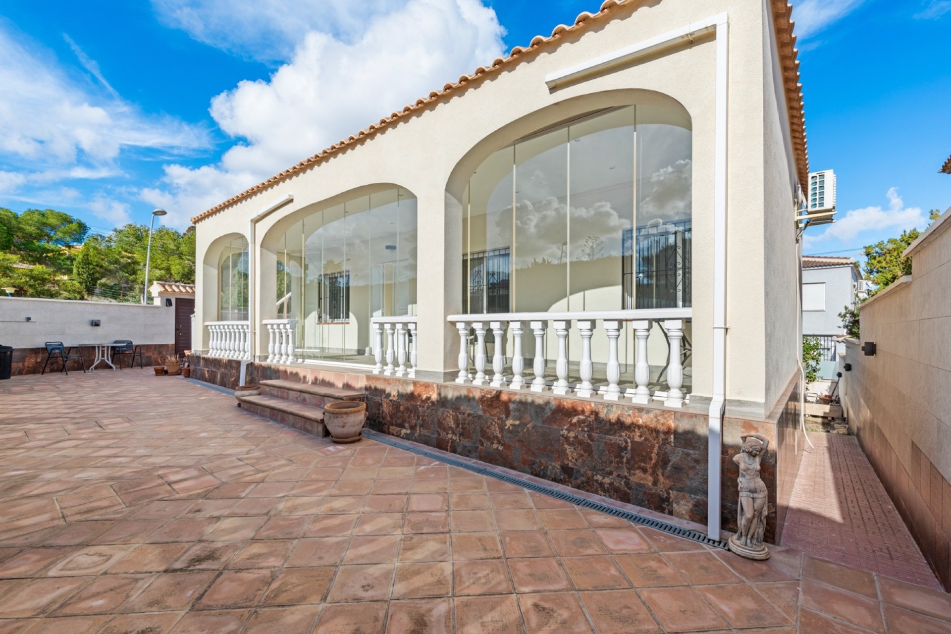 Herverkoop - Villa - Torrevieja - Los Balcones