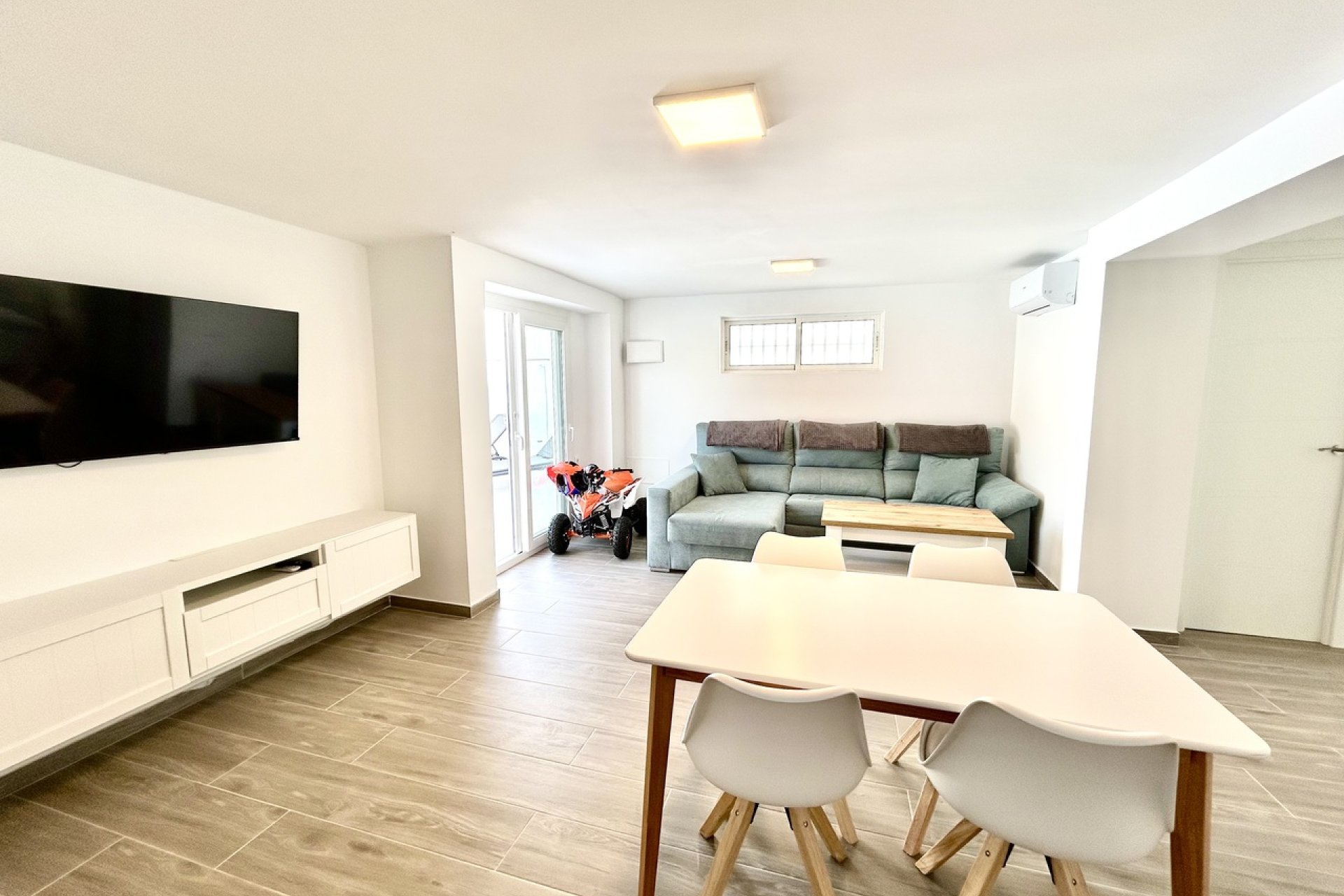 Herverkoop - Villa - Villamartín