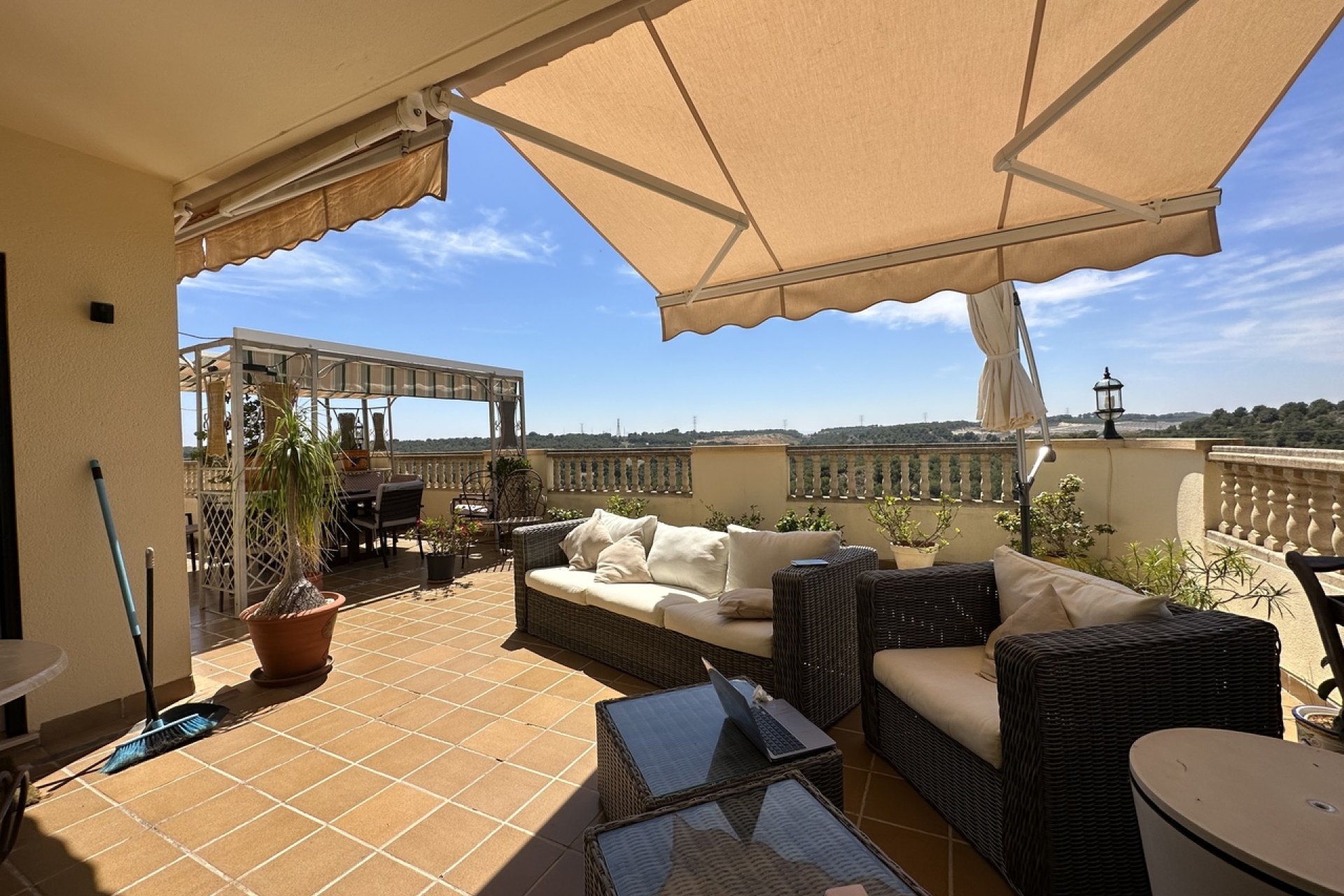 Herverkoop - Villa - Villamartín