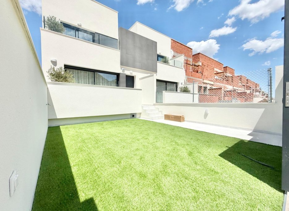 New Build - Townhouse - Cox - San Fernando