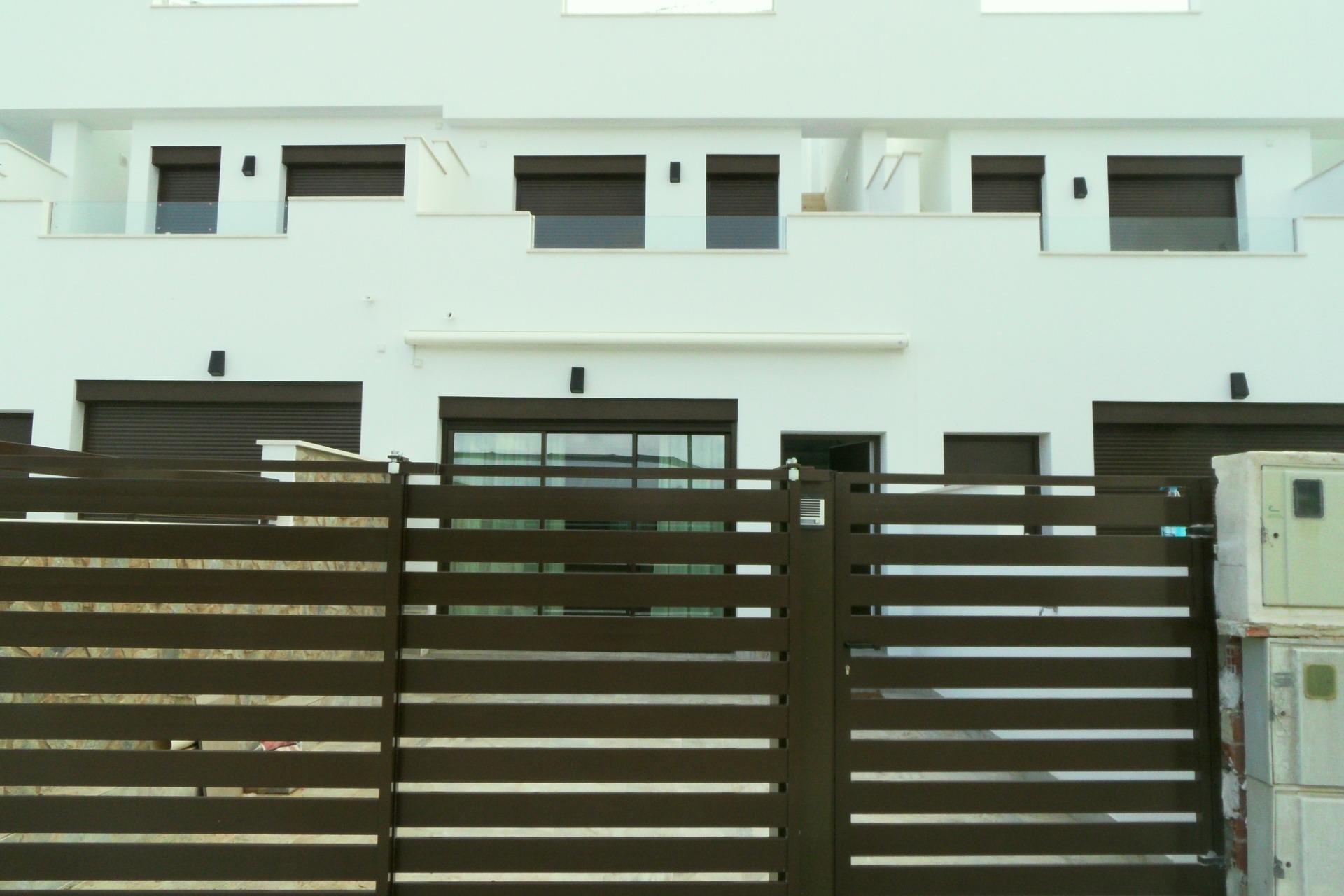 New Build - Townhouse - Pilar de la Horadada - parque Andromeda
