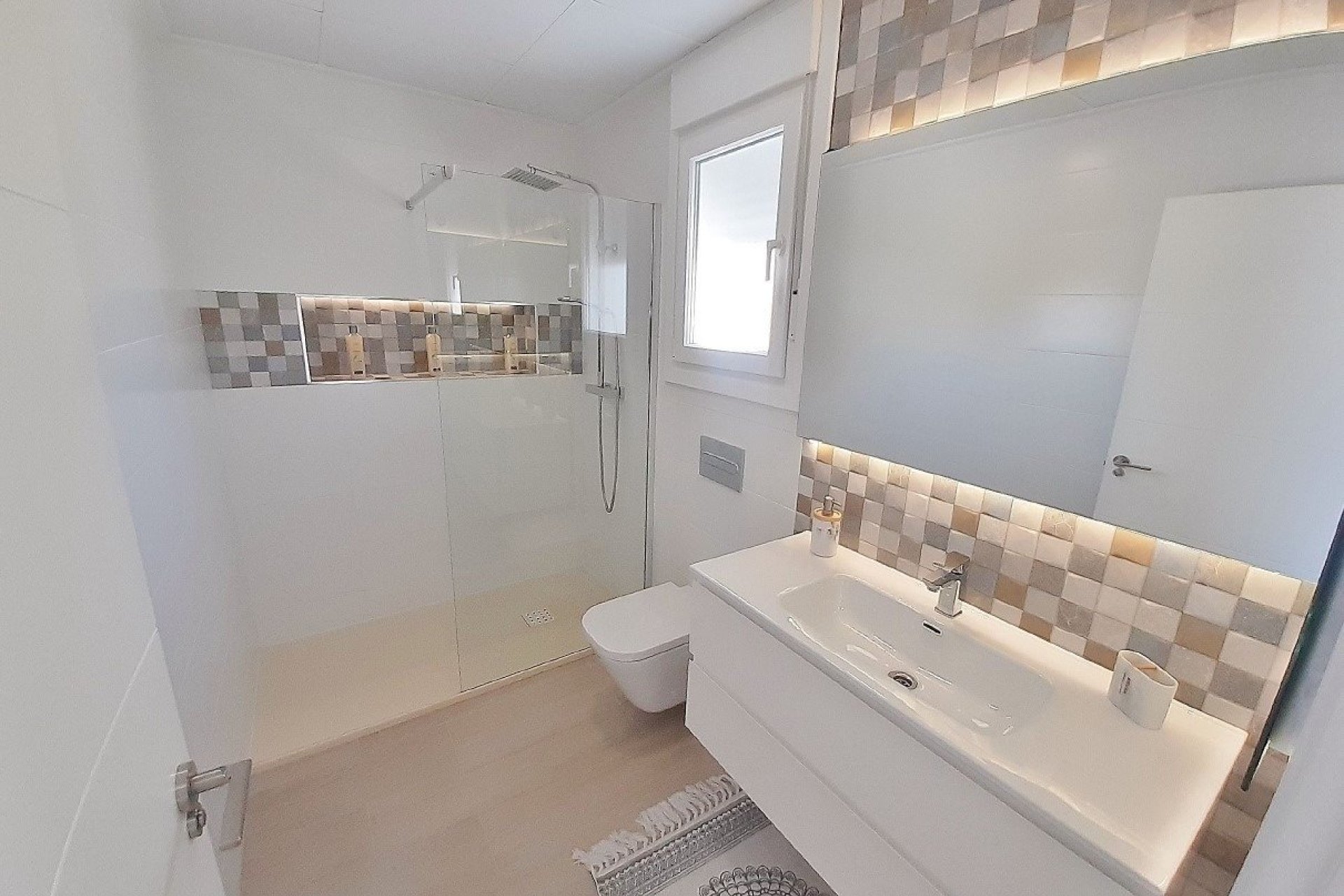 Nouvelle  - Maison de ville - Avileses