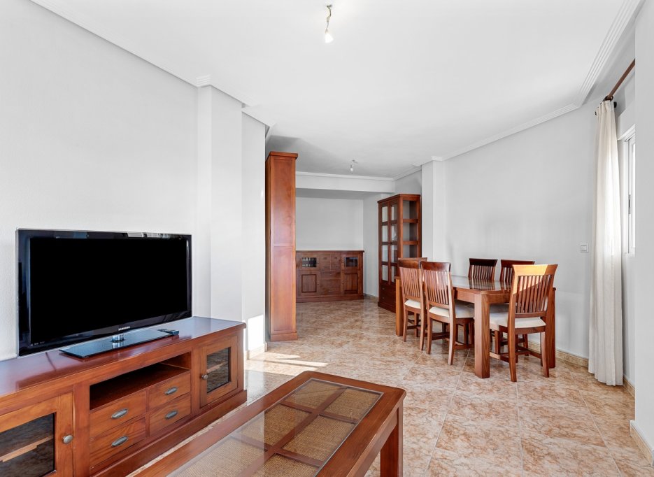 Resale - Apartment - Almoradí