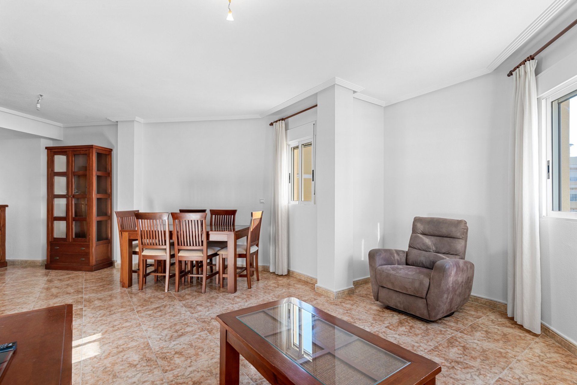 Resale - Apartment - Almoradí