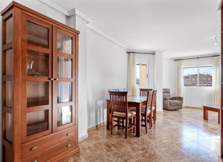 Resale - Apartment - Almoradí