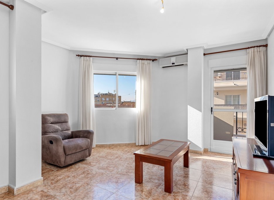 Resale - Apartment - Almoradí