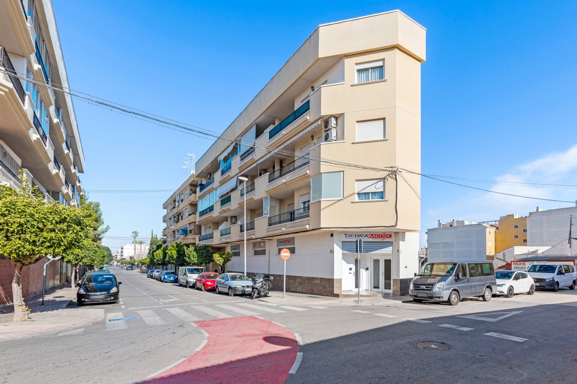 Resale - Apartment - Almoradí