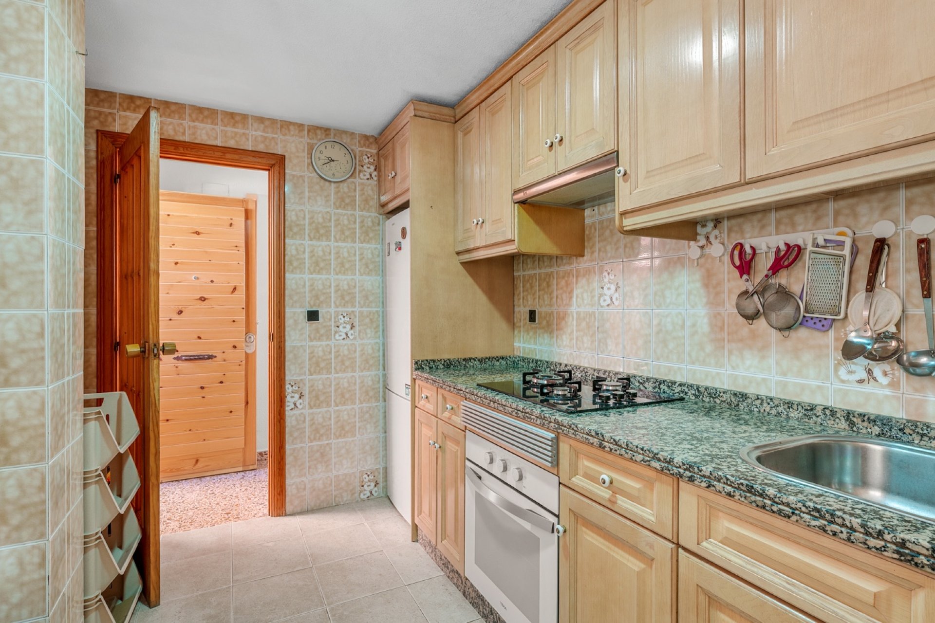 Resale - Apartment - Arenales del Sol - Segunda linea playa