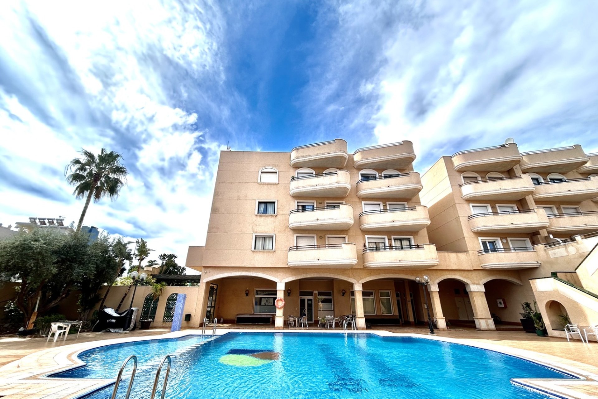 Resale - Apartment - Cabo Roig