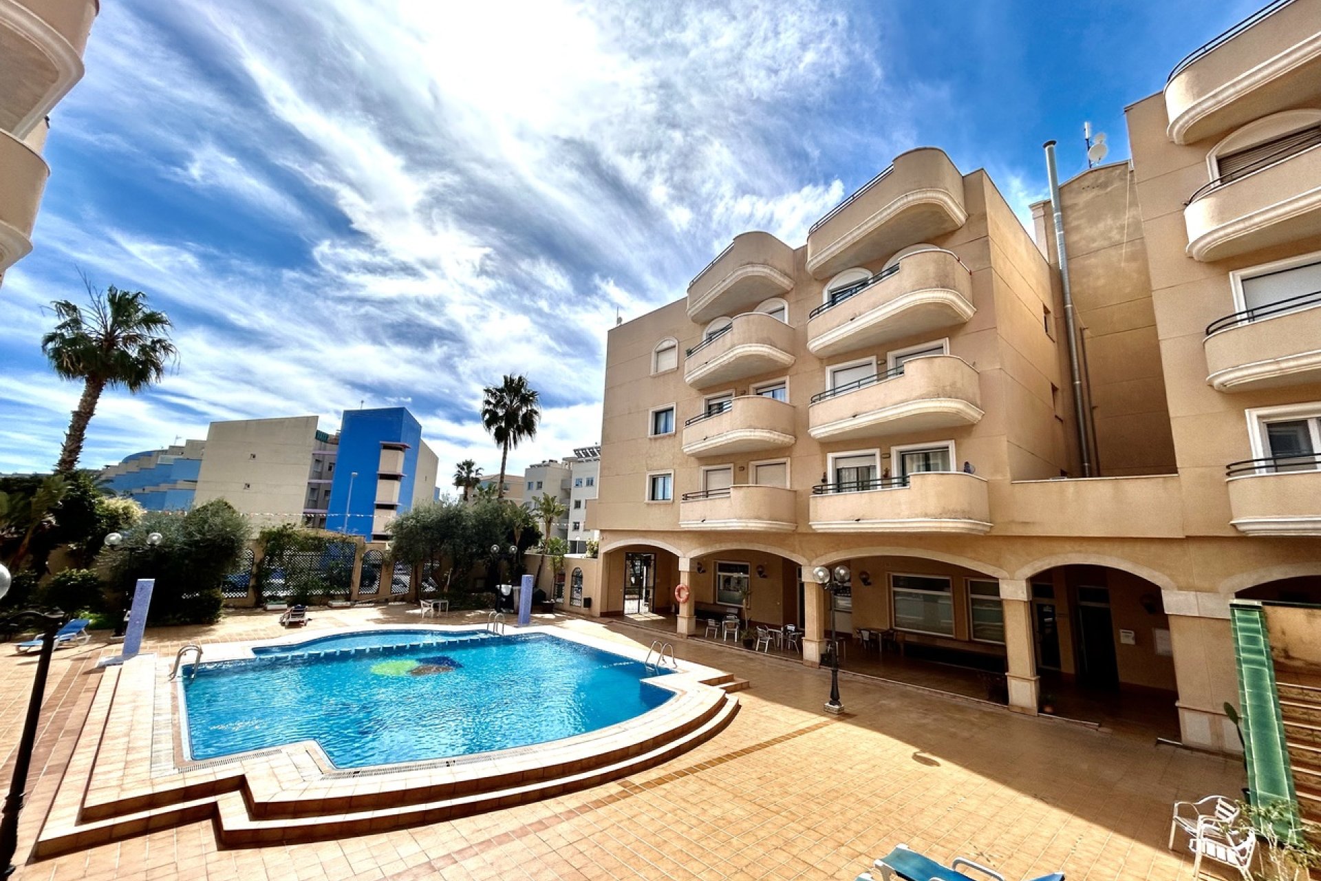 Resale - Apartment - Cabo Roig