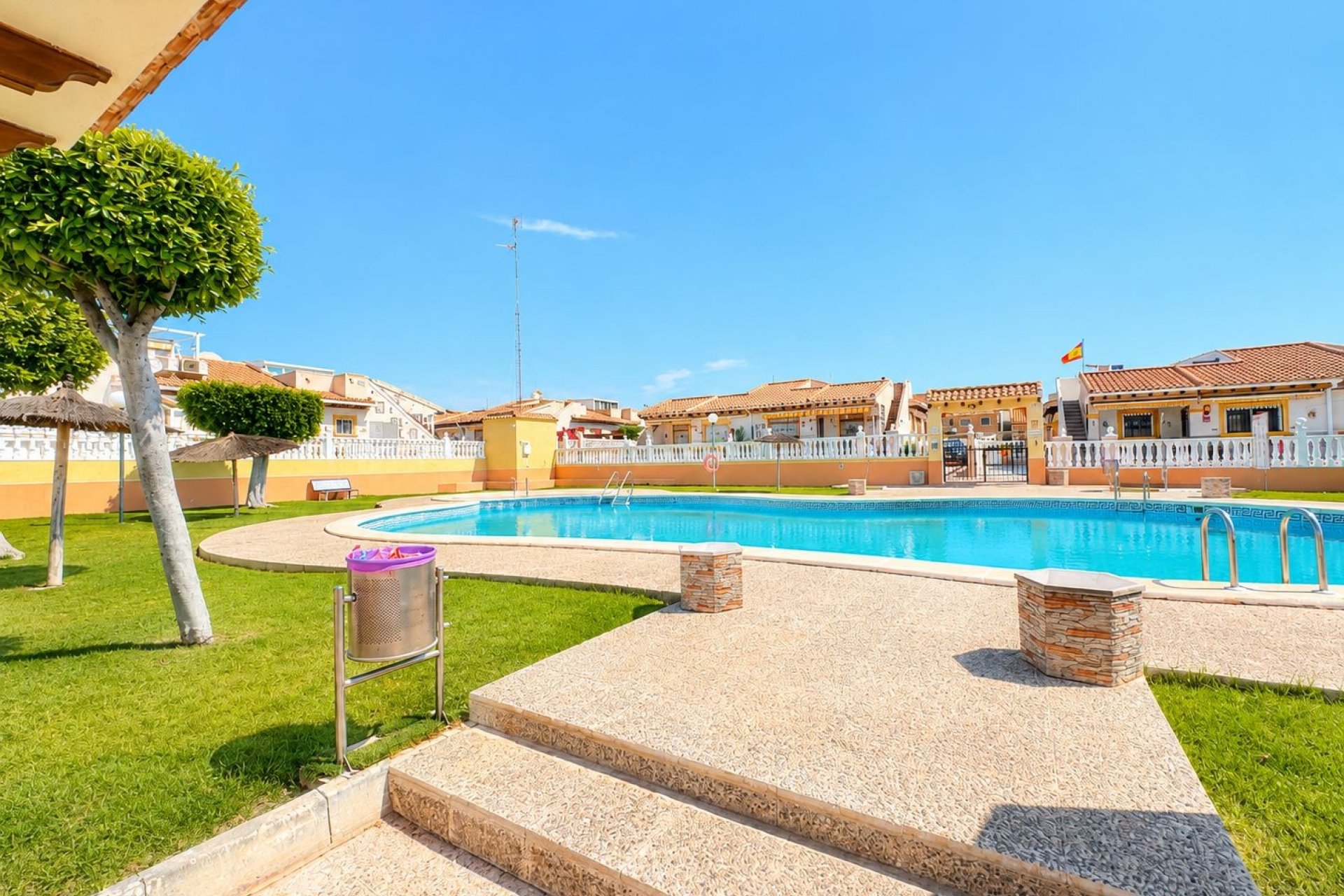 Resale - Apartment - Cabo Roig