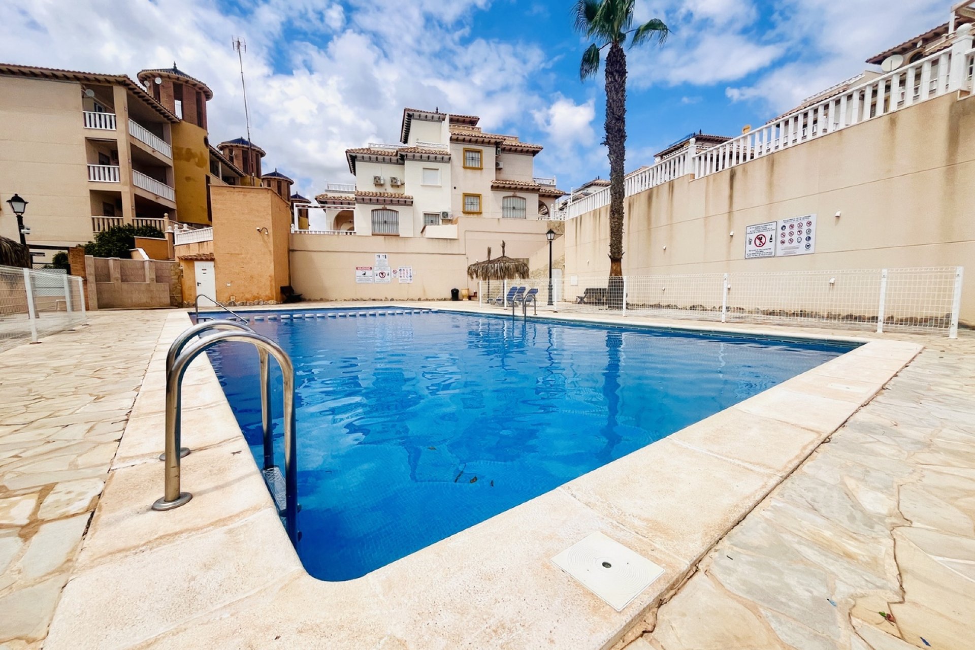 Resale - Apartment - Cabo Roig