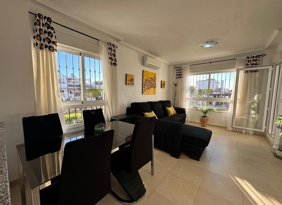 Resale - Apartment - Campoamor