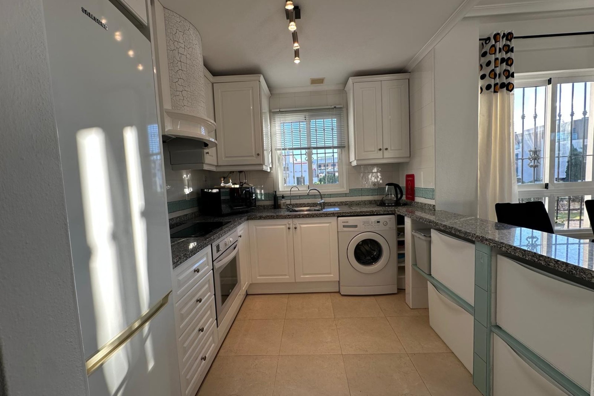 Resale - Apartment - Campoamor