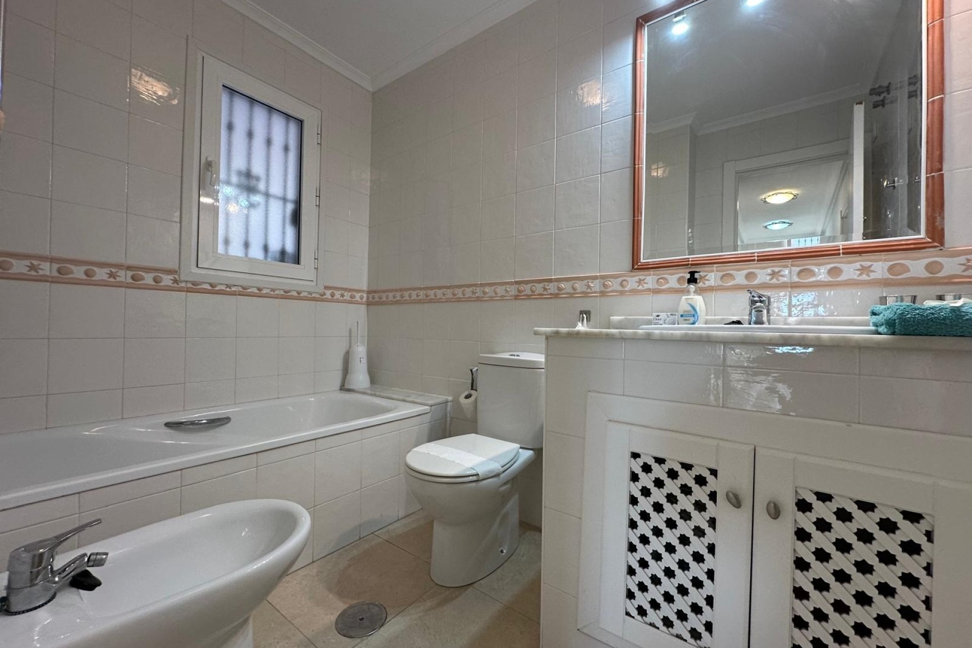 Resale - Apartment - Campoamor