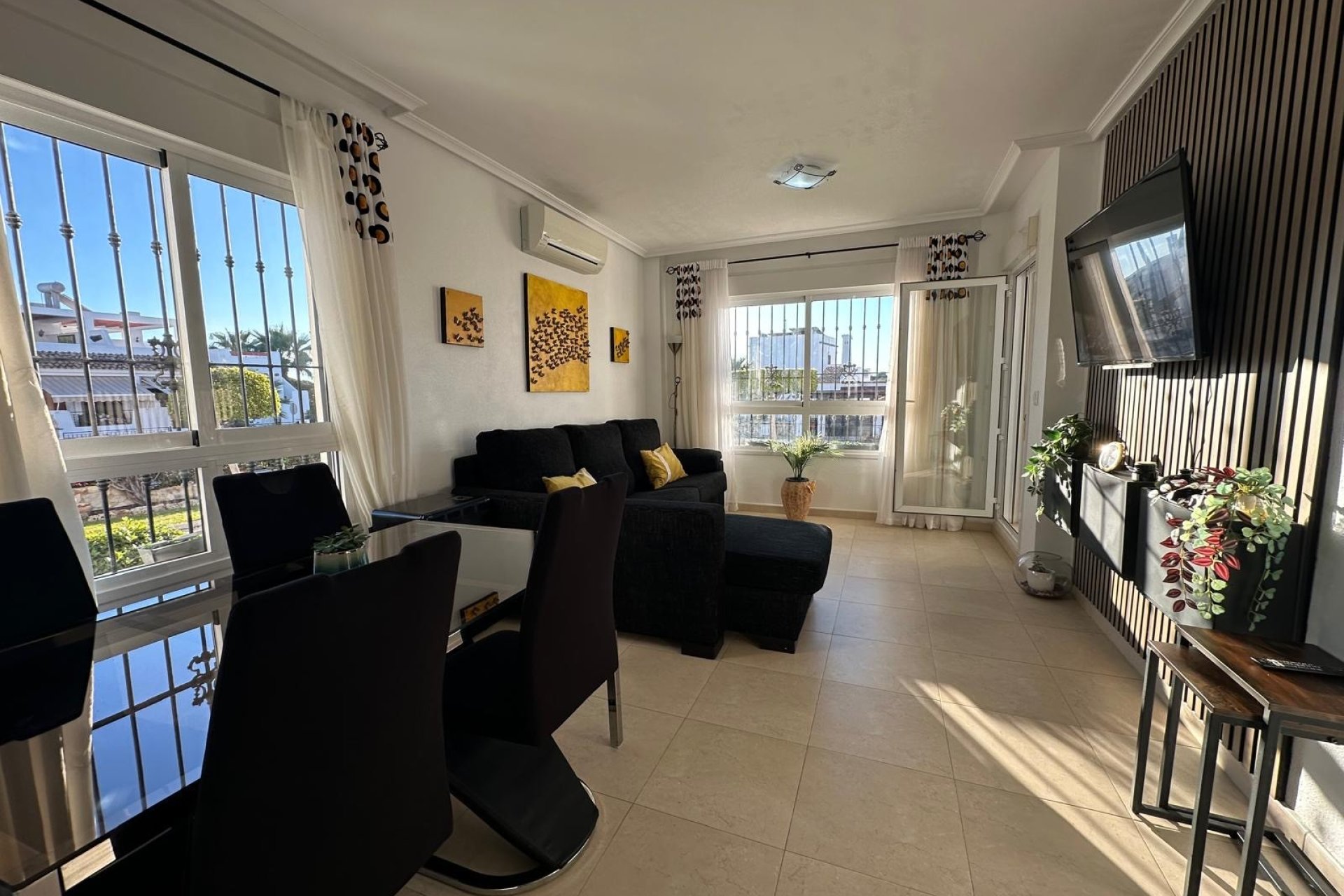 Resale - Apartment - Campoamor