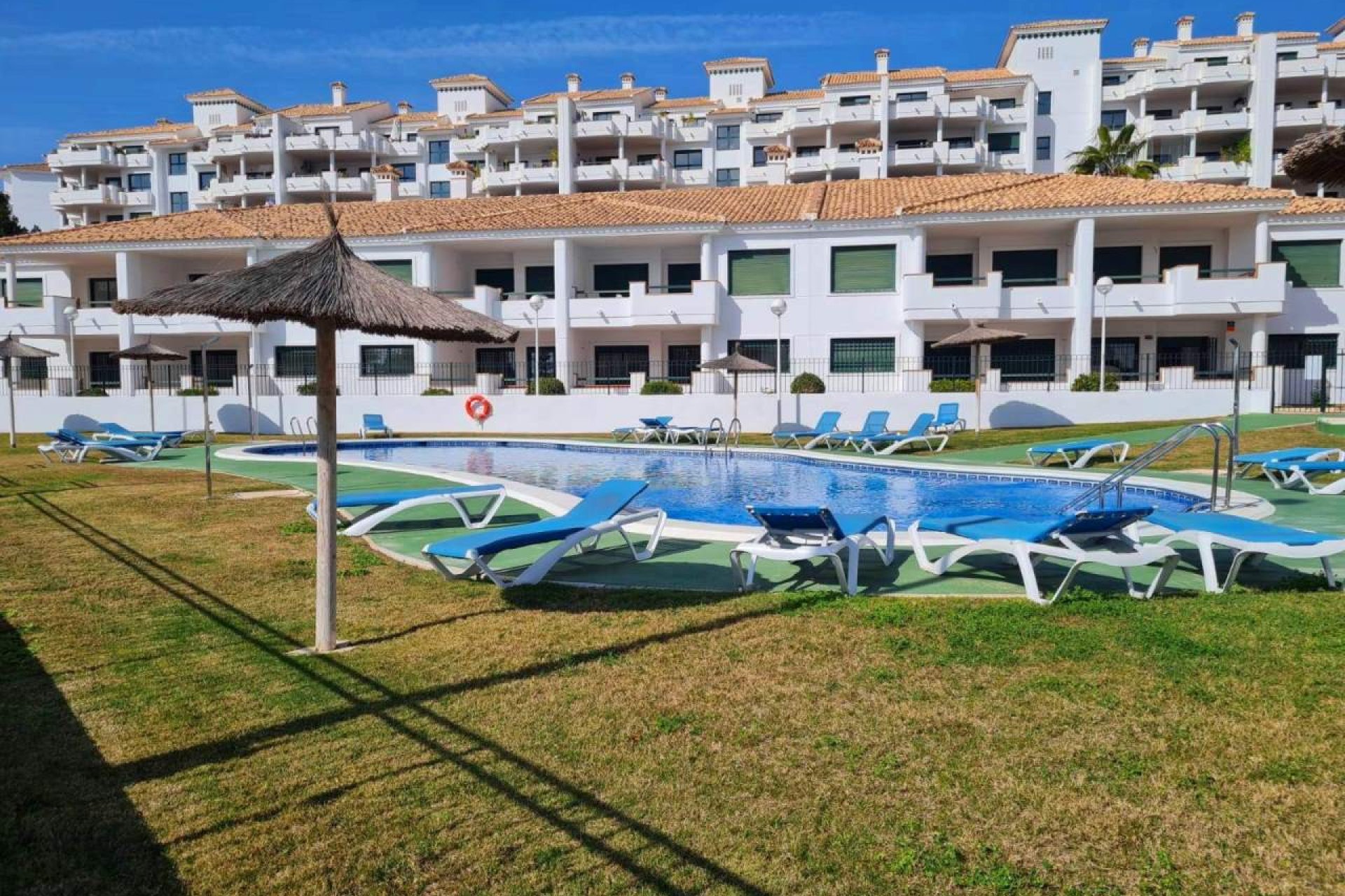 Resale - Apartment - Campoamor