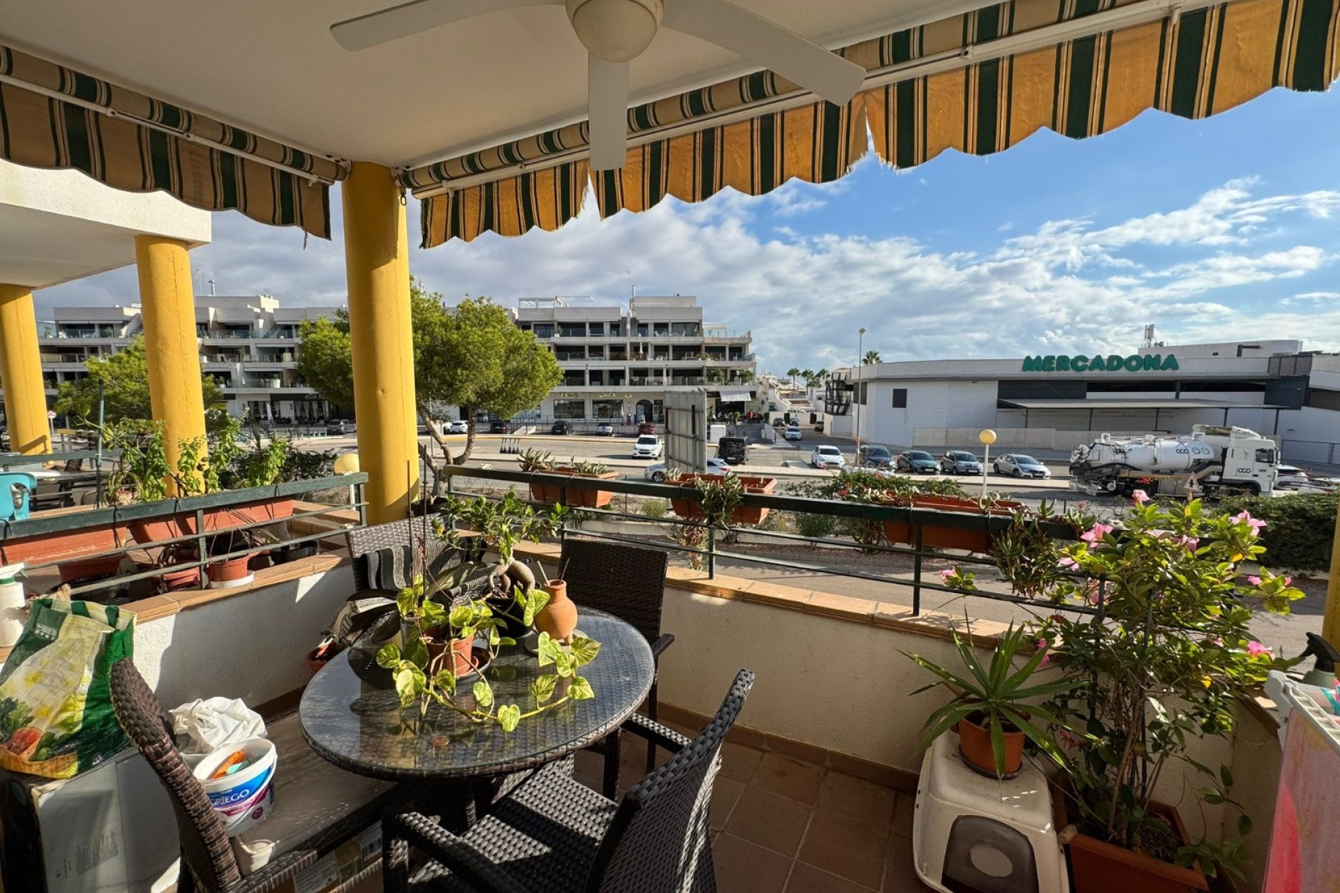 Resale - Apartment - Dehesa De Campoamor