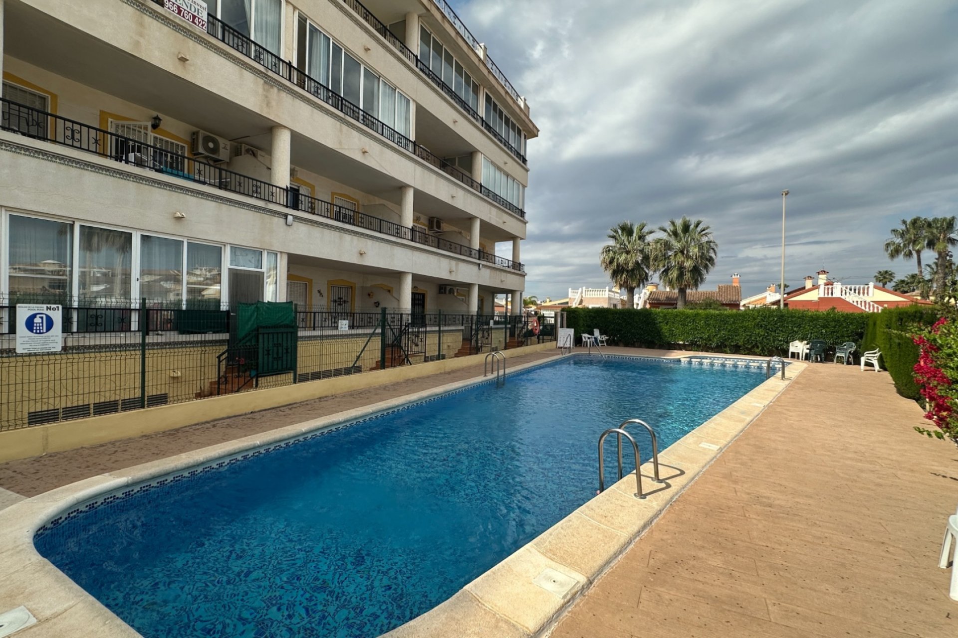 Resale - Apartment / flat - Orihuela Costa - Playa Flamenca