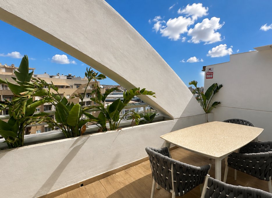 Resale - Apartment / flat - Torrevieja - Centro