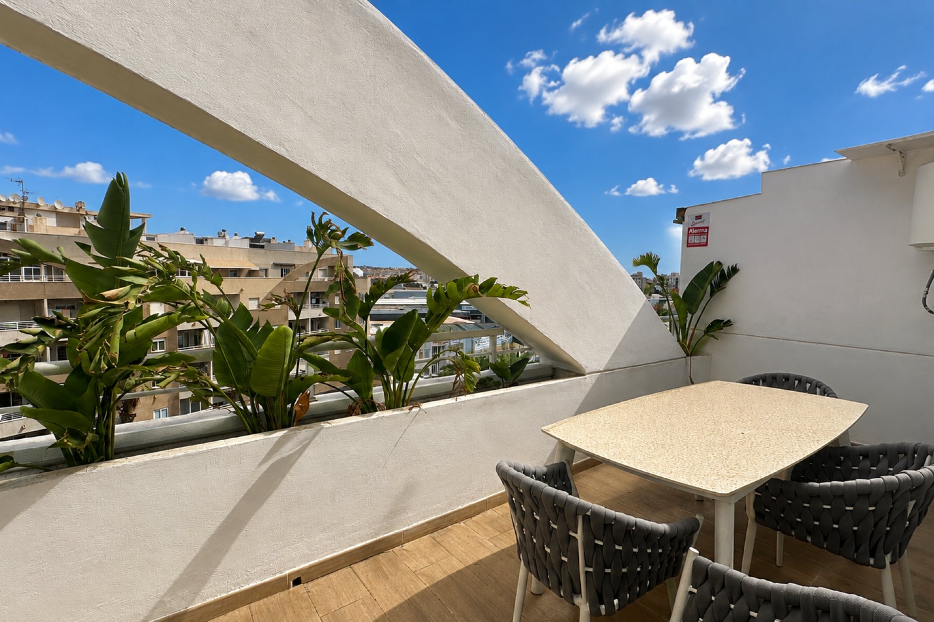 Resale - Apartment / flat - Torrevieja - Centro