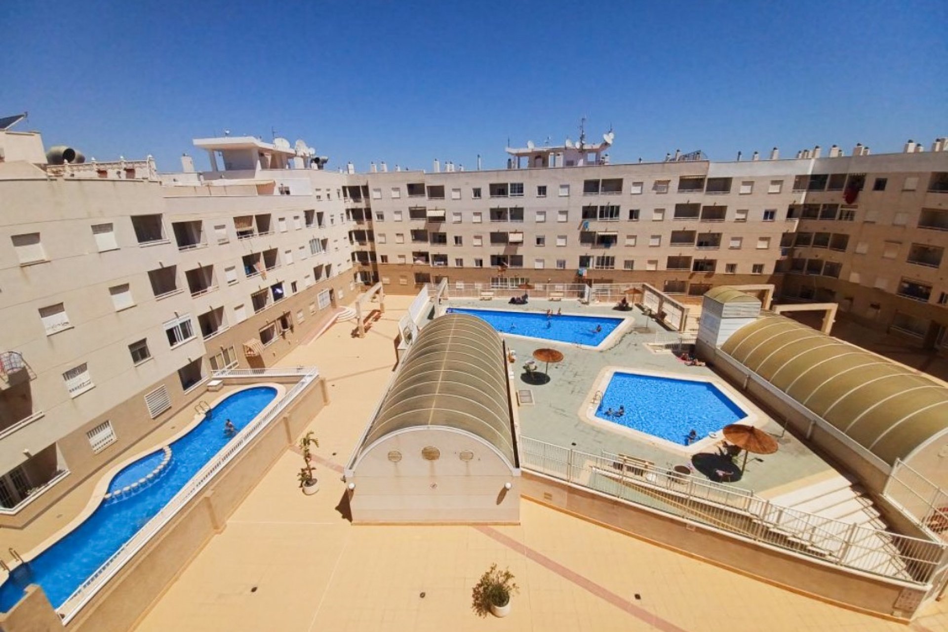 Resale - Apartment / flat - Torrevieja - Centro